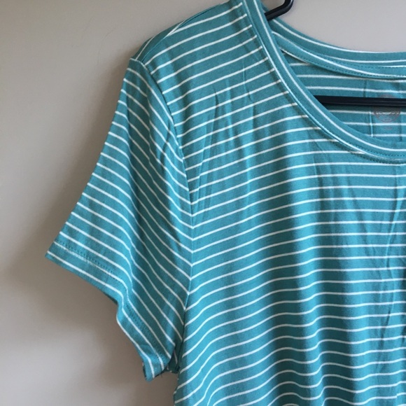 SO | brand new knotted relaxed tee - Picture 2 of 9